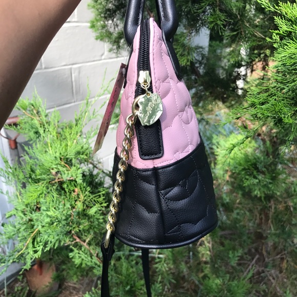 💗BETSEY JOHNSON TAUPE BLACK CROSSBODY SMALL BAG! - Picture 4 of 8